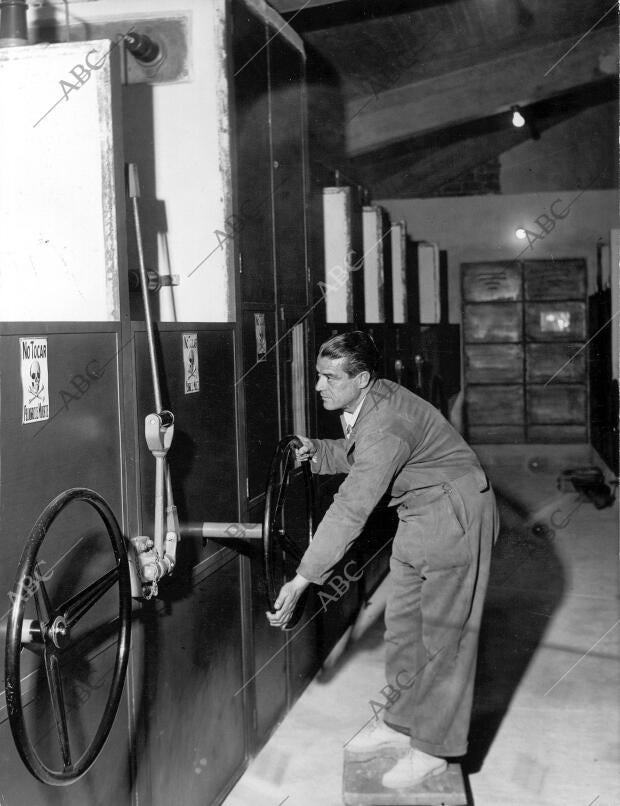 Aspecto de la central Instalada en el estadio Santiago Bernabéu