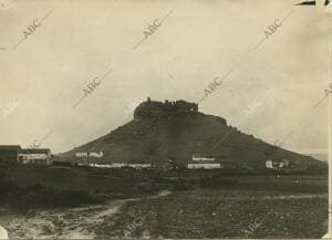 El histórico castillo de Montiel, en el campo del mismo nombre