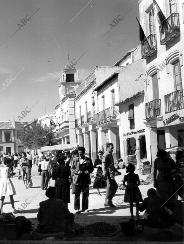 Vista parcial de la plaza de Torrijos
