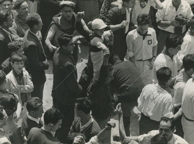 Pamplona. Julio de 1958. Ambiente en las fiestas de San Fermín