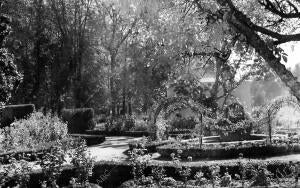 La paleta de Rusiñol Cantará un himno eterno A la belleza de Aranjuez en sus...