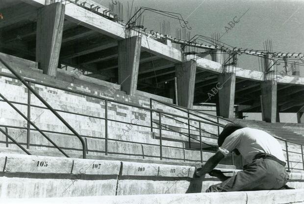 el estadio Ramón Sánchez-Pizjuán Fue Inaugurado el 7 de septiembre de 1958,...