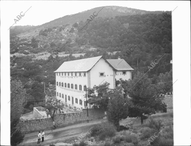 Nuevo albergue de verano en Cercedilla para las Niñas Acogidas en el colegio de...