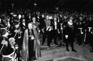 Juan XXIII , en la ceremonia celebrada en el balcón de las bendiciones de la...