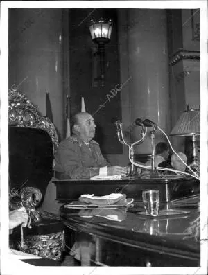 Veinte Años de Paz bajo el mando de Franco - una de las Fotografías del acto...