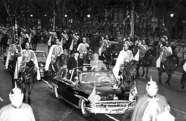 Madrid Recibe Entusiásticamentea Eisenhower