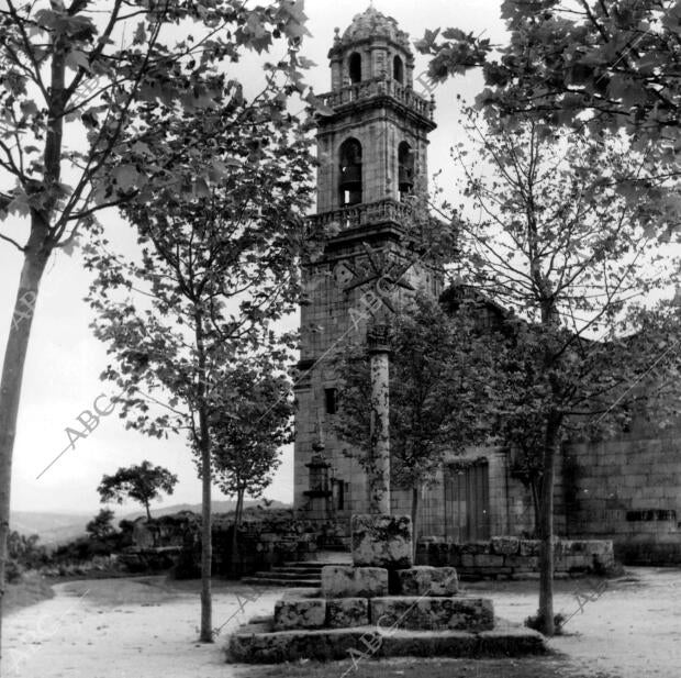 Iglesia de Beade con la cruz de Malta (Orense)