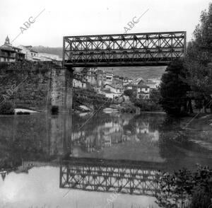 El Rio de Avia y el puente de ferrocarril en Ribadavia (Orense)