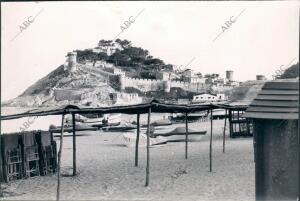 Vista del castillo desde la playa