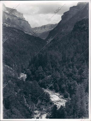 El río Arazas el de las Colosales Gradas de Sosao