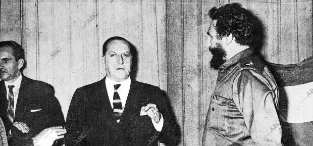 El embajador español desmiente las afirmaciones de Castro en el mismo estudio de...