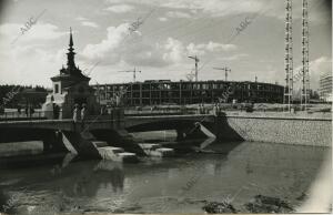 Estado de las obras del Vicente Calderón a orillas de rió Manzanares