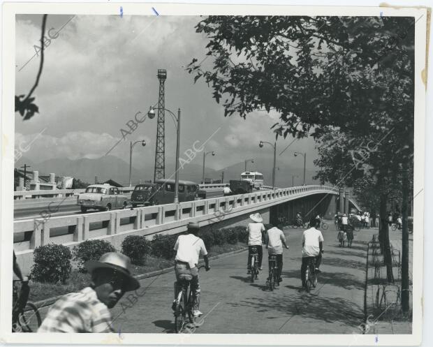 Puente elevado en Chung Shan North Road