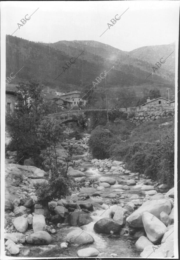 En la imagen la garganta de nuño Cojo, con el puente romano al fondo