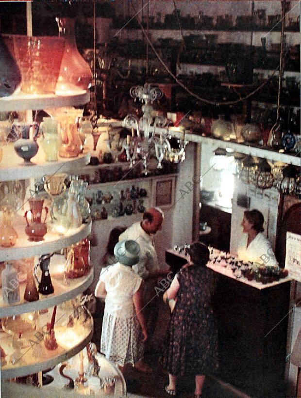 BLANCO Y NEGRO MADRID 08-08-1964 página 48