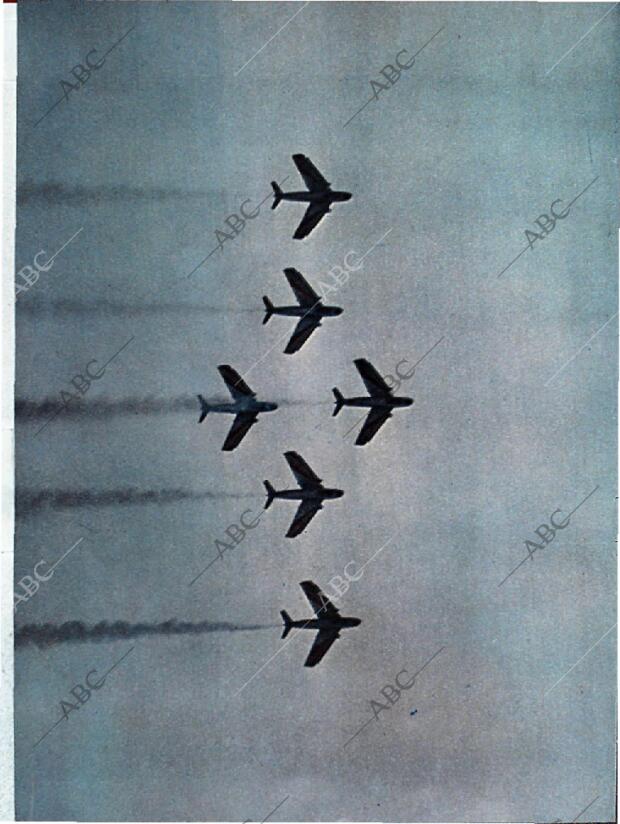 BLANCO Y NEGRO MADRID 05-09-1964 página 42