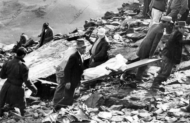 Un Dc 6 francés se estrella en el pico goterón de Sierra Nevada