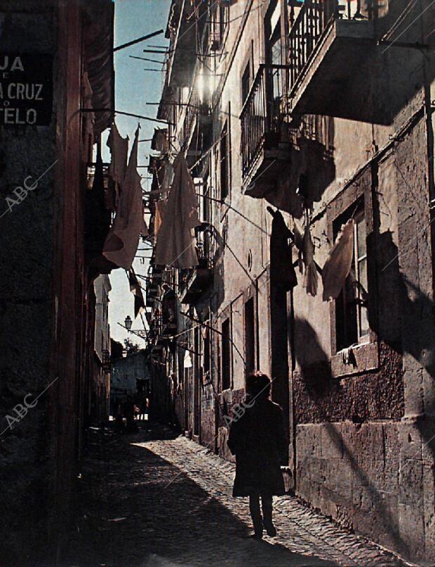 BLANCO Y NEGRO MADRID 17-04-1965 página 66