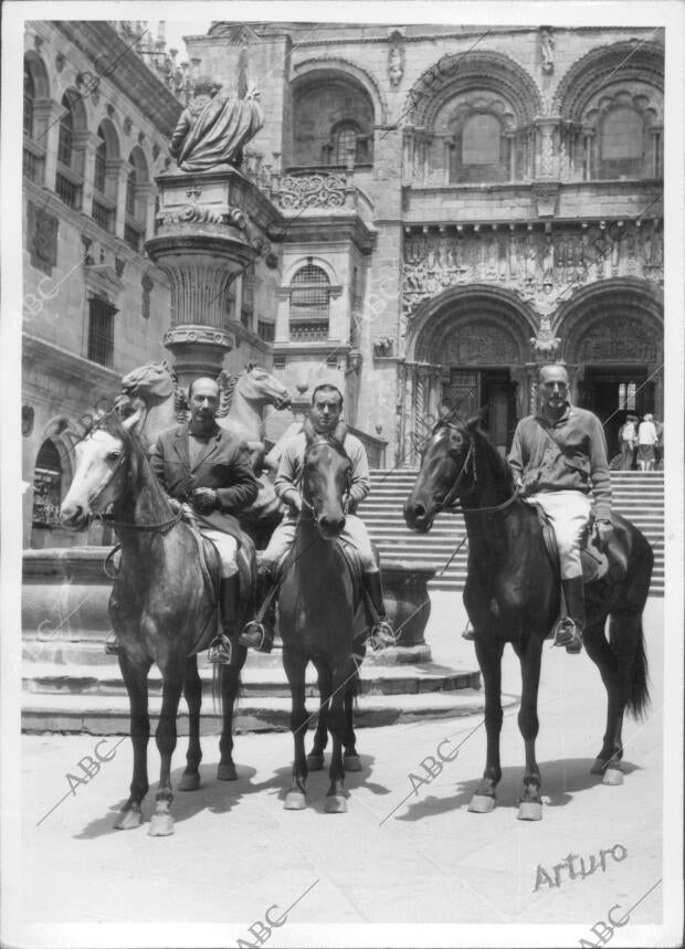 El camino de Santiago: Procedentes de Barcelona Han llegado A la ciudad del...