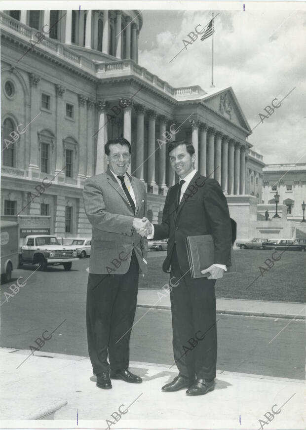 John Paul Paine promotor de la idea de colocar una estatua de Isabel la Católica...