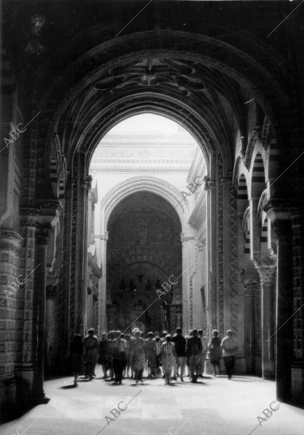 Mezquita de Córdoba. Un grupo de Visitantes