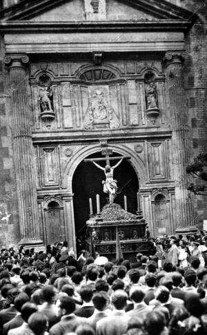 Procesión del Cristo de la Buena Muerte en Sevilla