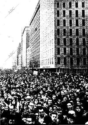 BLANCO Y NEGRO MADRID 29-04-1967 página 49