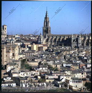 Vista de Toledo con la Catedral de fondo