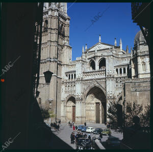 Turistas visitan la Catedral