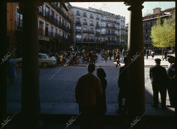 El ambiente en la plaza de Zocodover desde sus soportales