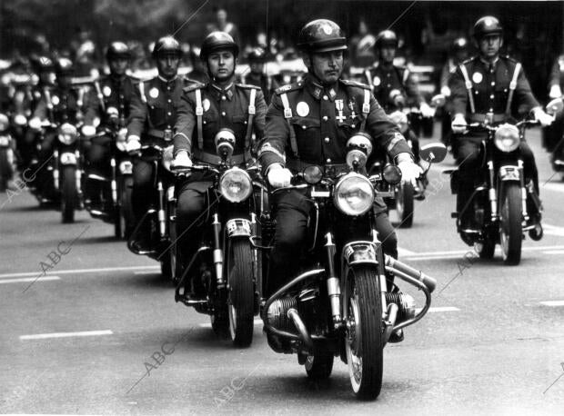 Unidades Motorizadas en el desfile de la Victoria