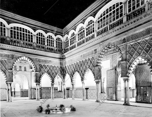 Palacio de don Pedro, patio de las Doncellas