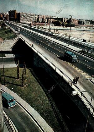BLANCO Y NEGRO MADRID 02-11-1968 página 21
