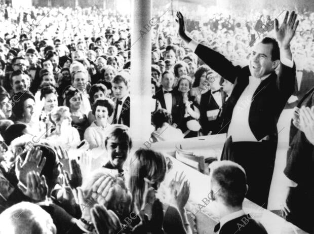 Baile inaugural del mandato del nuevo presidente Richard Nixon, en el Washington...