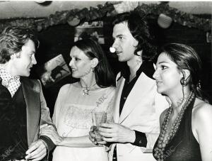 Helmut Berger, Lucía Bosé, Camilo Sexto y Charo Vega en una imagen de los años...