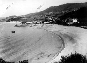 Vista general de la playa de Agrelo Situada en el pueblo Bueu (Pontevedra)