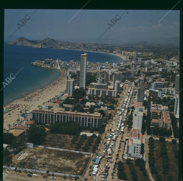 Benidorm (Alicante), 1970 (CA.). Vistas aéreas