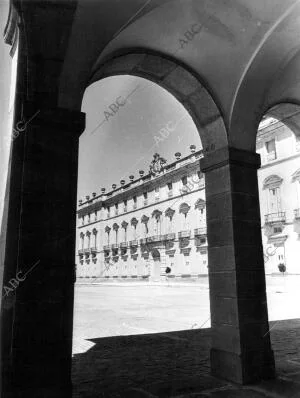 Vista parcial de la fachada del palacio de Riofrio (Segovia)