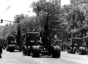 La artillería en el desfile de la victoria de 1971