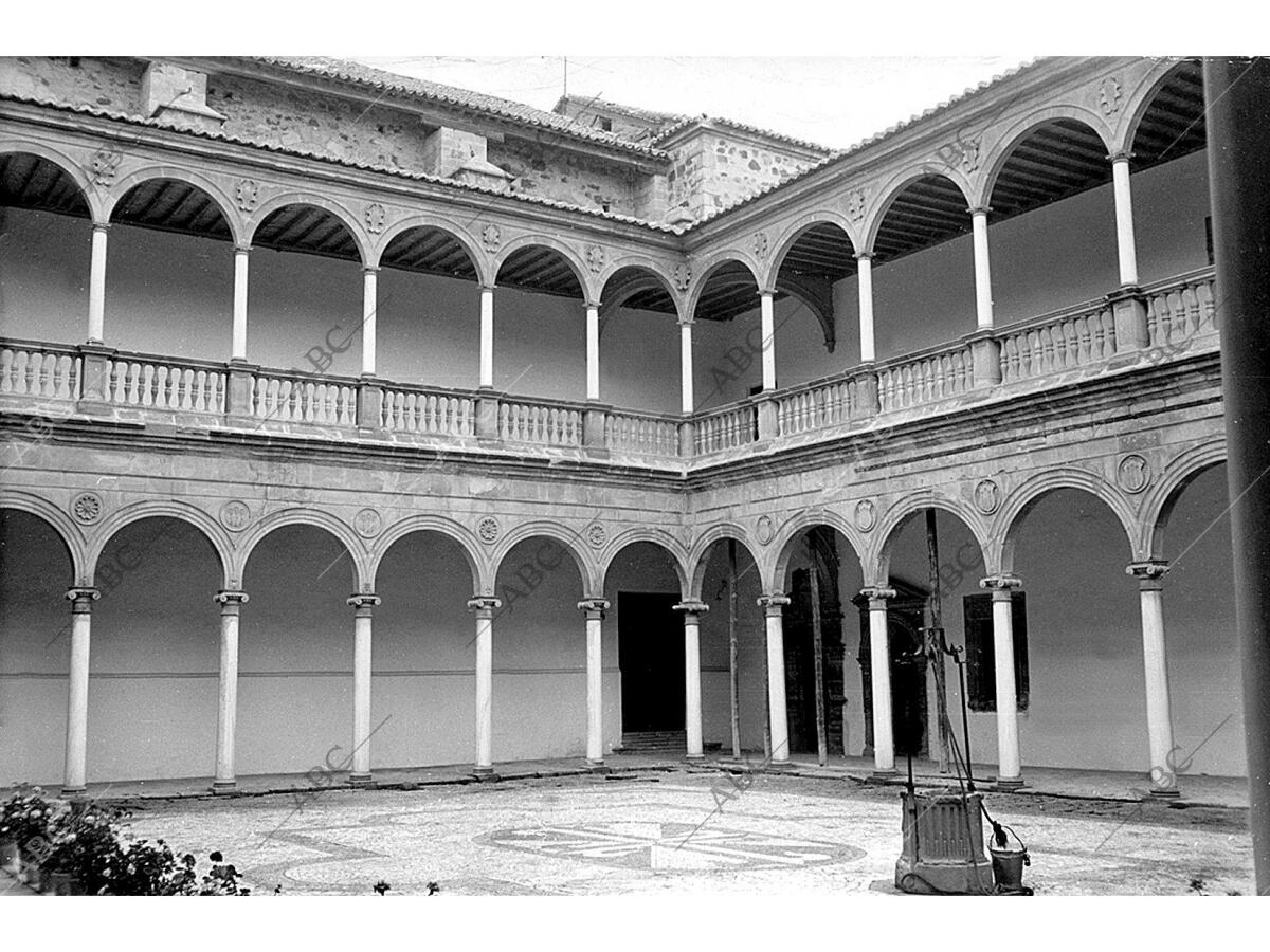 Claustro Del Convento De Santo Domingo Archivo Abc 6640