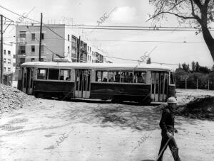 El número 70, de plaza castilla A san Blas, Pasando por Arturo Soria