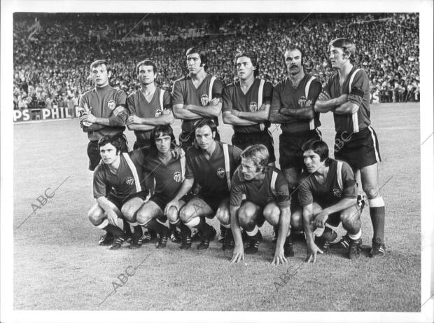 El equipo del Valencia club de fútbol que Pasó A la final de la copa del...