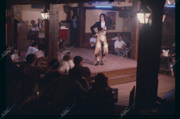 San Sebastián, 1973 (CA.). Tablao flamenco