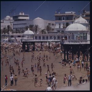 Balneario de Nuestra Señora de la Palma y del Real, edificio estilo «belle...