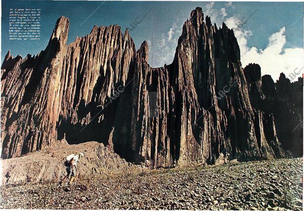 BLANCO Y NEGRO MADRID 10-08-1974 página 44