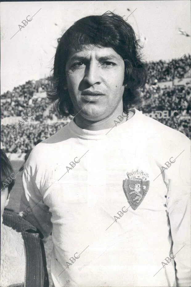 Retrato del jugador del real Zaragoza Nino Arrúa