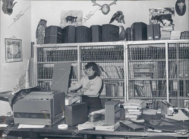 Investigadora en el laboratorio del coto de Doñana