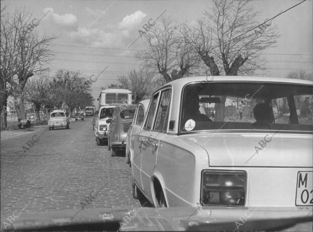 Automoviles Circulando por las Calles de Getafe (Madrid)