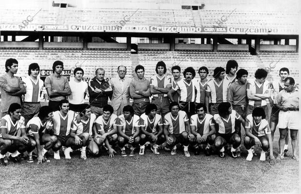 Plantilla del Sevilla 75-76
