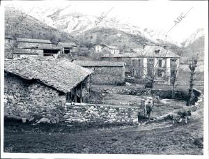 Vista de las Casas de la población de Anciles, en la comarca de Riaño